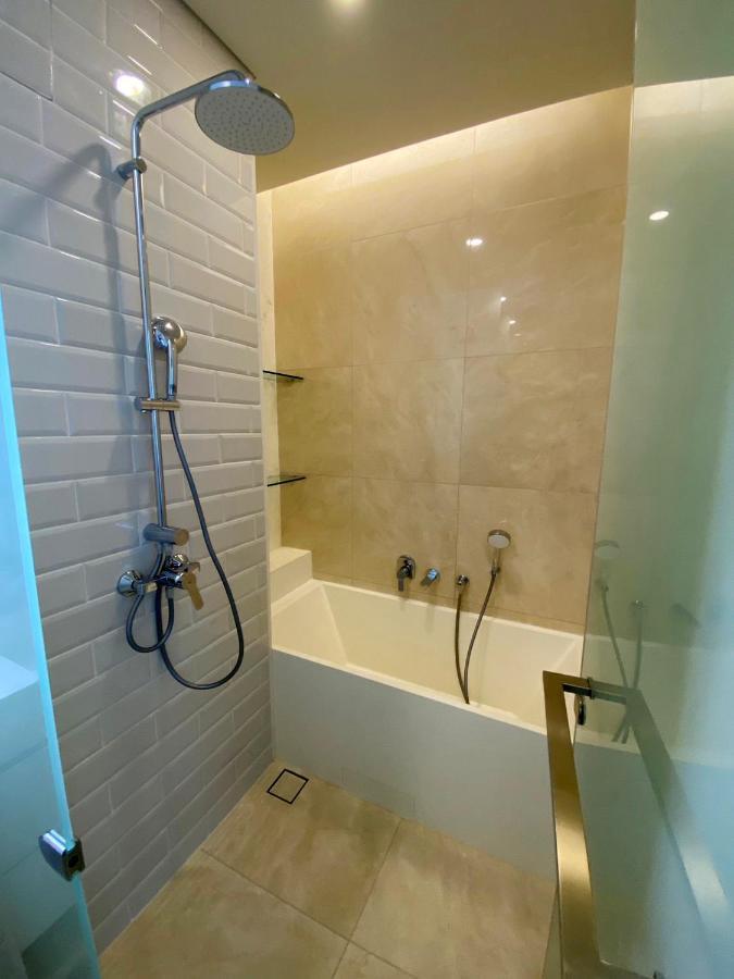 2 Bedroom Luxury Apartment 3 Min Walk From Bts Ekkamai Бангкок Экстерьер фото