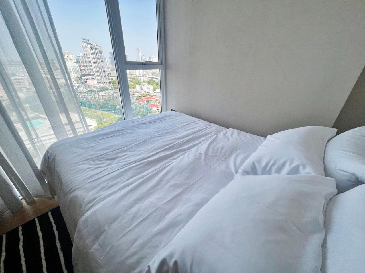 2 Bedroom Luxury Apartment 3 Min Walk From Bts Ekkamai Бангкок Экстерьер фото